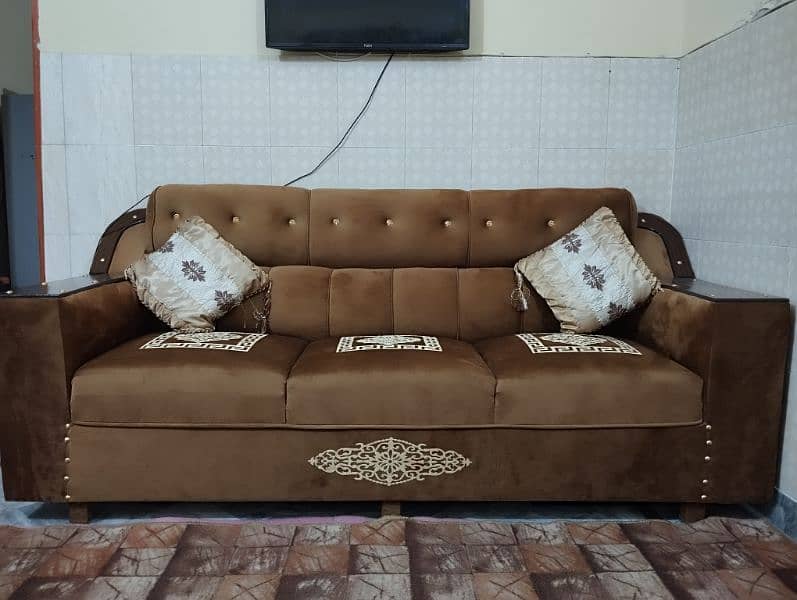 Brand New Sofa Set 3+2+1 with covers 1