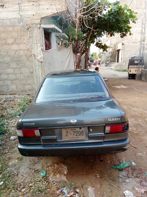 Nissan Sunny 1993 5