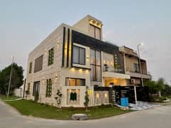 Modern Design Corner 10 Marla House For Sale | Citi Housing Gujranwala