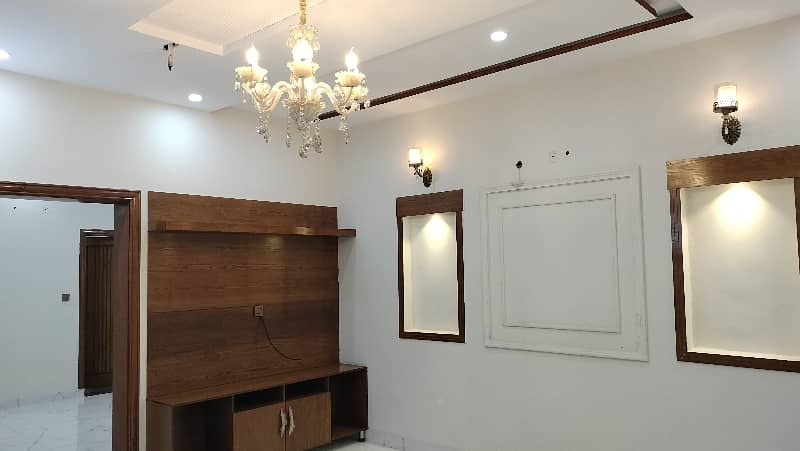 5 Marla Double Like A Brand New House Available For Sale Sabzazar Vvip House Good Location 10