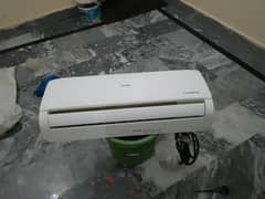 Haier invertor 1 ton only few months used