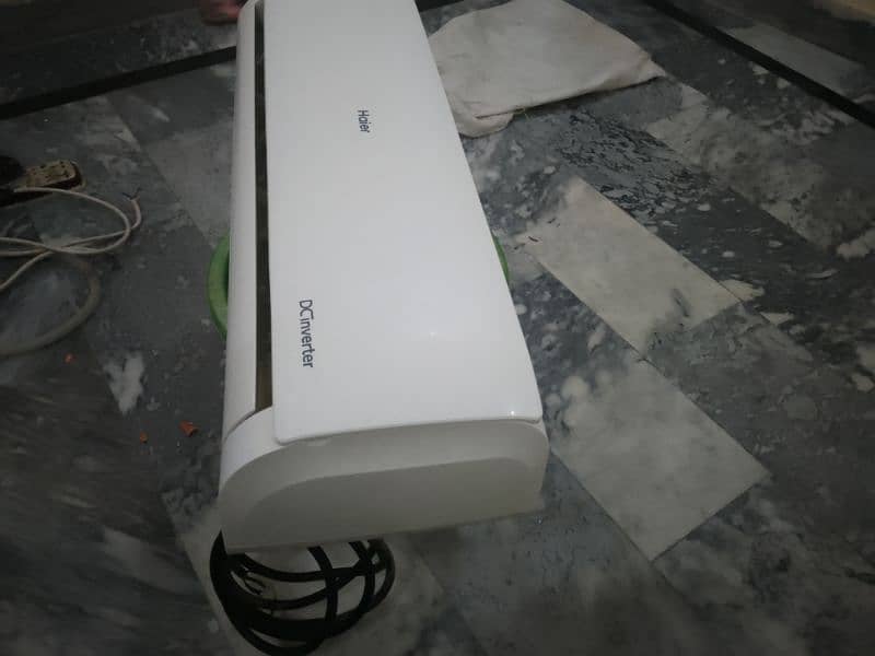 Haier invertor 1 ton only few months used 4