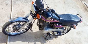 Honda 125cc  ( 03412276178 )