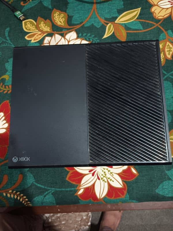 Xbox One 1TB 0