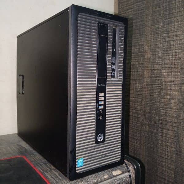 Hp gaming PC desktop 0