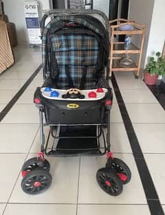 Baby pram / baby stroller