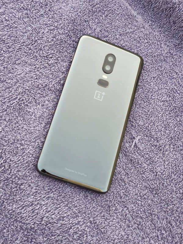 oneplus 6 8gb 128 gb candication10 by 9 +92 327 1552060 4