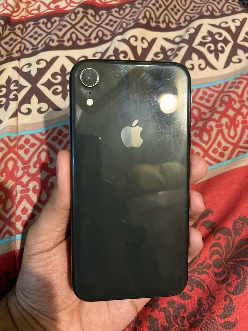 Apple iPhone XR 1