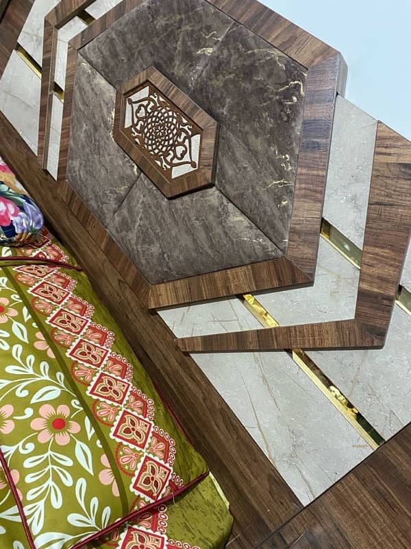 bed with mattress and 2 side table 4