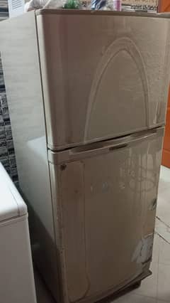 Dawlance fridge for sale