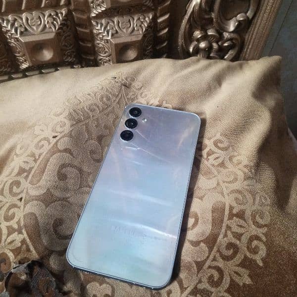 Samsung Galaxy a24 with box 3