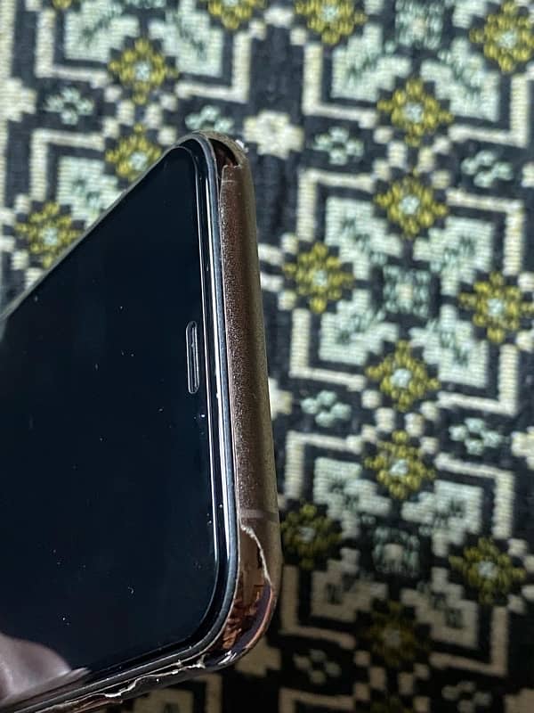 iPhone XS Dual PTA approved 4