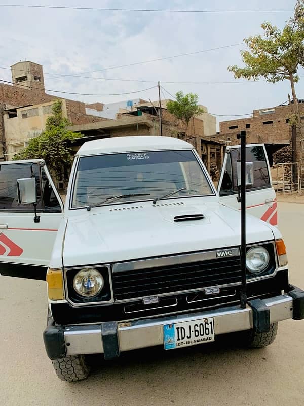 Mitsubishi Pajero 1988 1