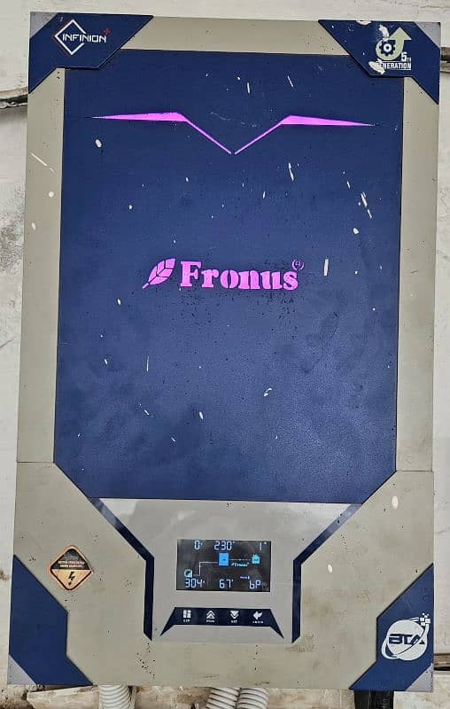 Fronus infinion PV7000 0