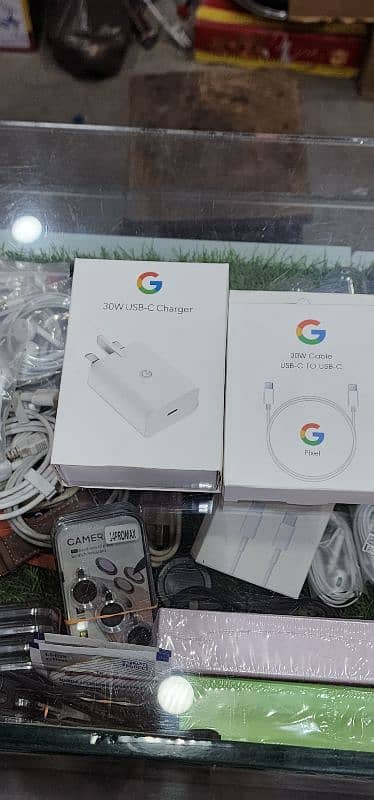 Google Pixel Original 30 watt Charger + Cable 1