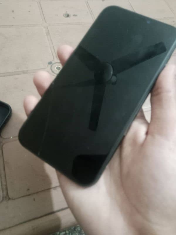 iphone 11 128gb non pta 4