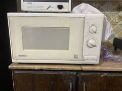 Glodstar microwave oven for sale in 100% ok