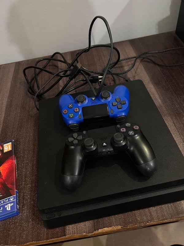 PS4 Slim 1TB with 2 Dual shock Controllers 10