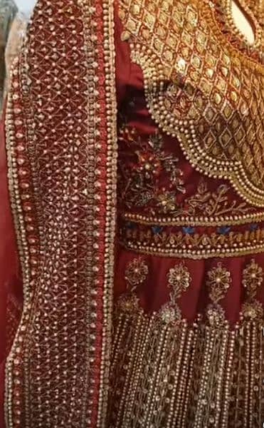 heavy bridal lehnga 3