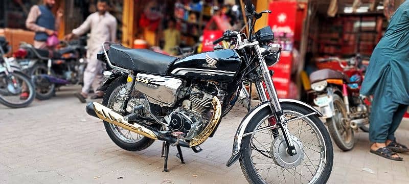 CG 125 SELF START (2019) 2