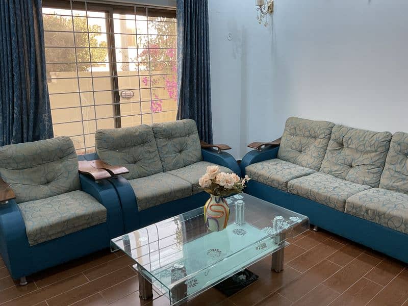 7- Seater Sofa Set with table 0