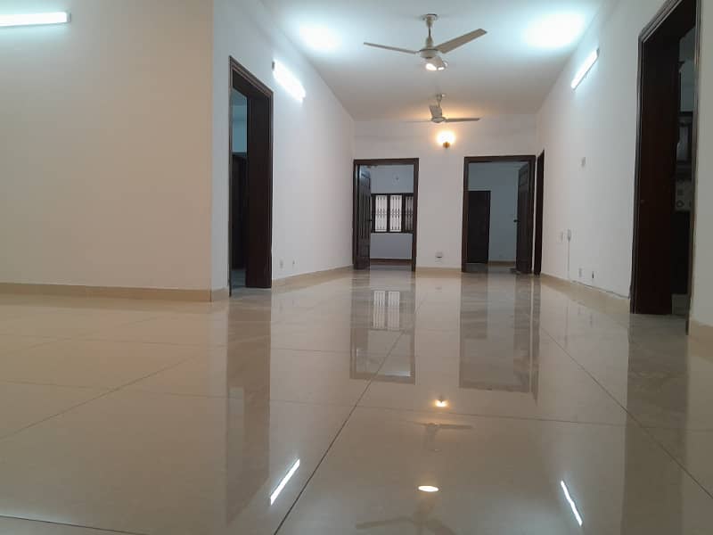 F-11 Beautiful Location Size 666/Yrds Real pics Lower Ground 3Besroom Tiled Flooring For Rent 5