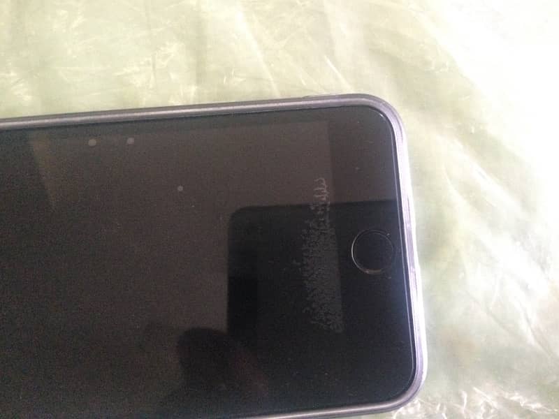 IPhone 7 Plus pta approved (price is negotiable ) 3