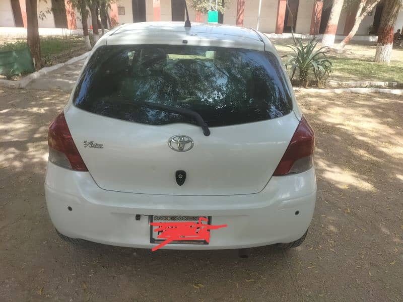 Toyota Vitz 2011 5