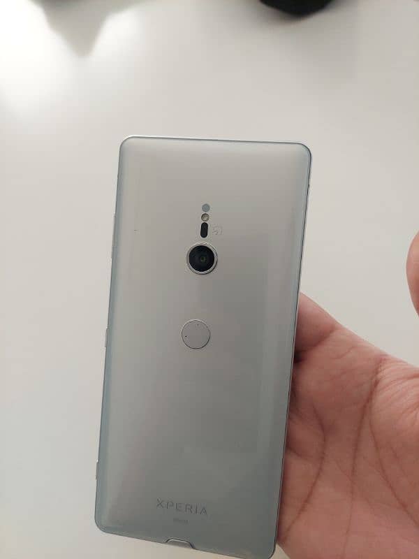 Sony Xperia XZ3 64GB 7