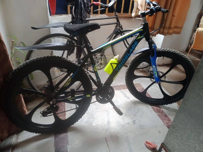 new cycle few day used special rims 1