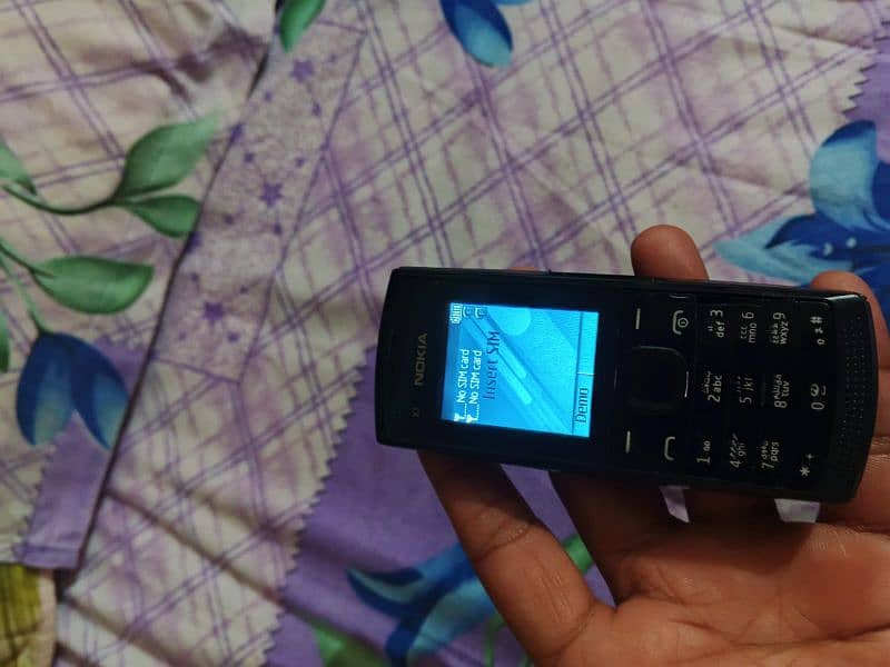 Nokia X1-01 0