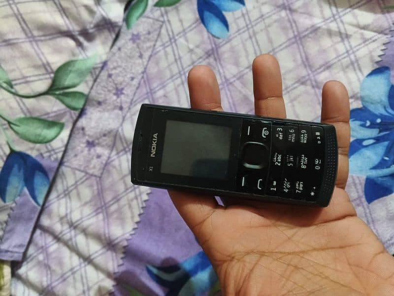 Nokia X1-01 6