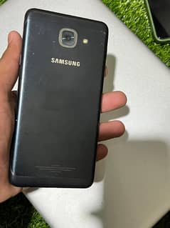 Samsung j7 max