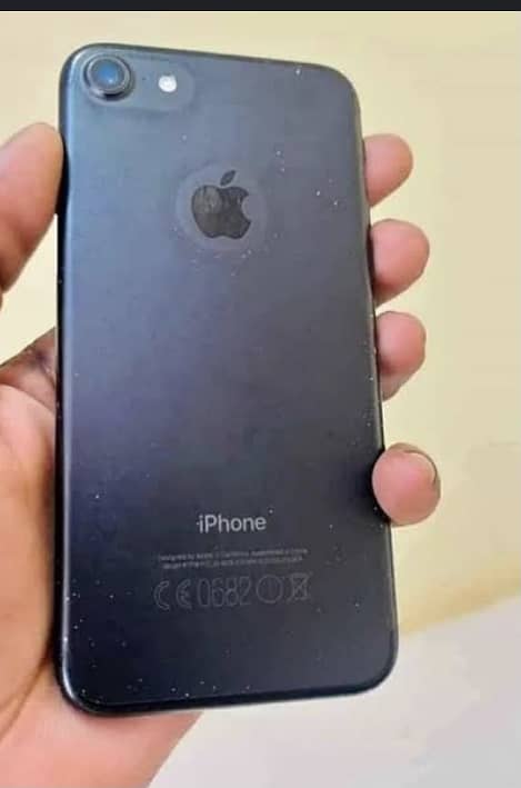 Apple iPhone 7 0