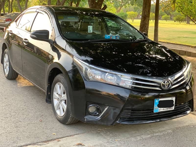 Toyota Corolla Altis 1.8 2015 1