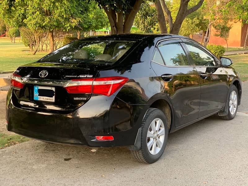 Toyota Corolla Altis 1.8 2015 6