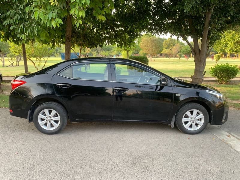 Toyota Corolla Altis 1.8 2015 7