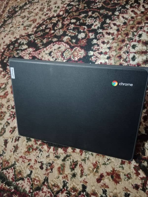 lenovo Chromebook 4gb 32gb with playstore 6