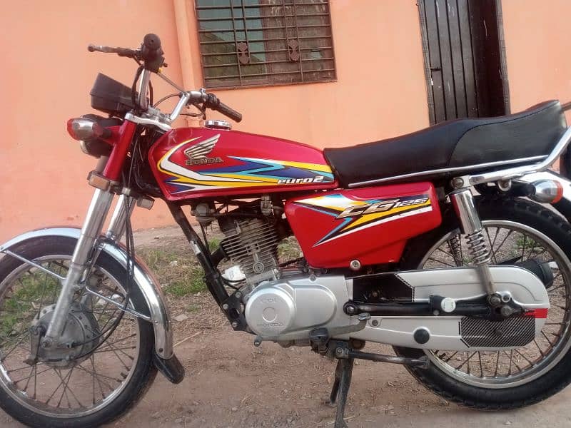 Honda 125 model 19 Punjab no location bhara kahu Islamabad 1