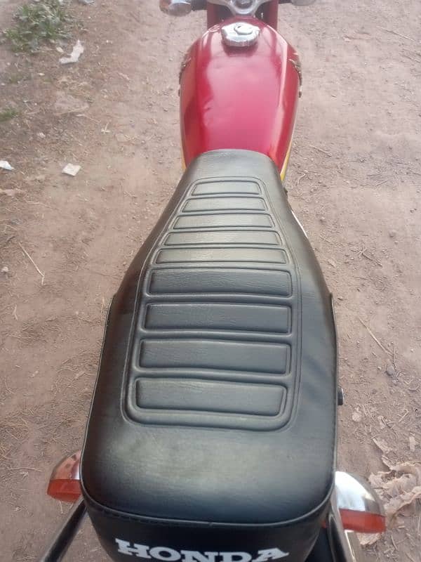 Honda 125 model 19 Punjab no location bhara kahu Islamabad 4