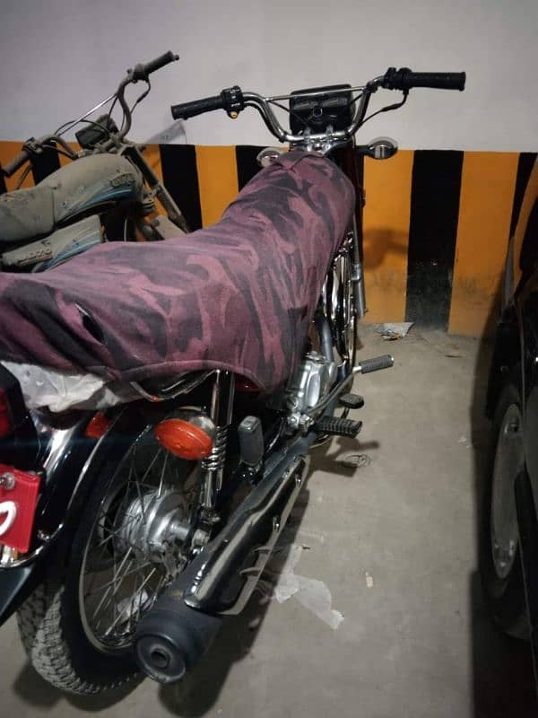 only 4200 kms running 4