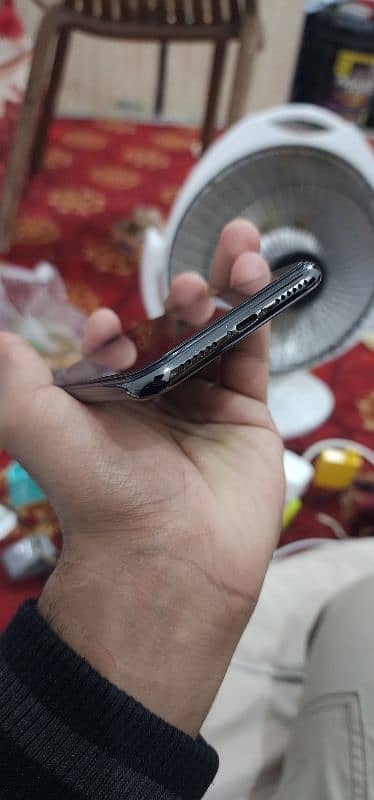 iphone x 256Gb PTA approve black 2