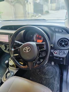 Toyota Vitz 2017