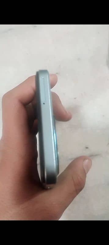 Vivo y22 ha ram 4+4 128 ma ha condition 10 _9 ke h 2