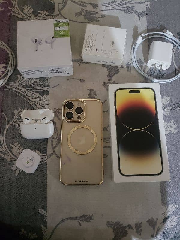 iphone 14 pro max golden 256GB Factory unlocked 1