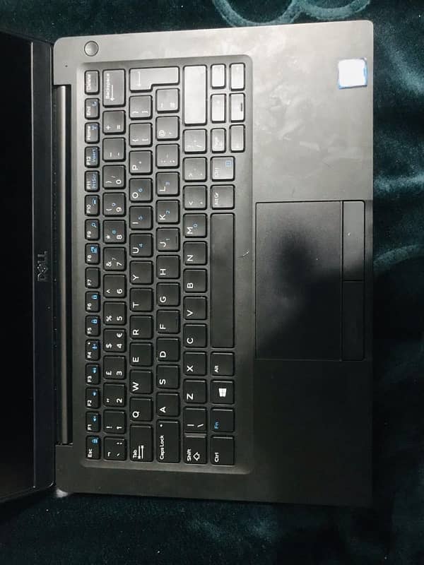 Dell laptop  core i7 8th gen 5