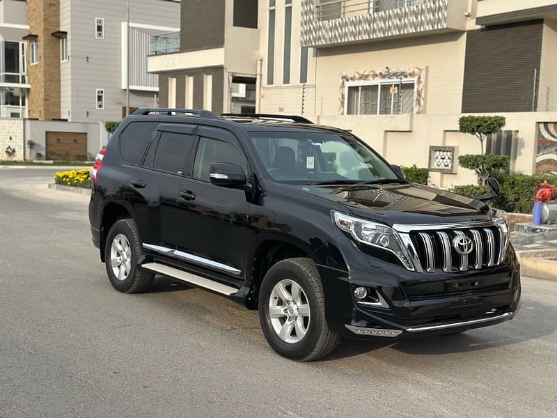 Toyota Prado 2016 1