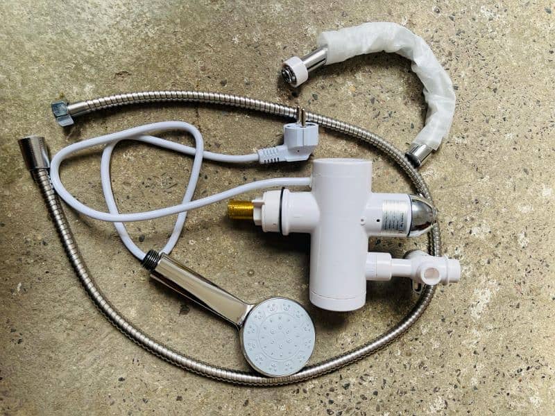 NEW electronic water purifier 100/100 condition 0