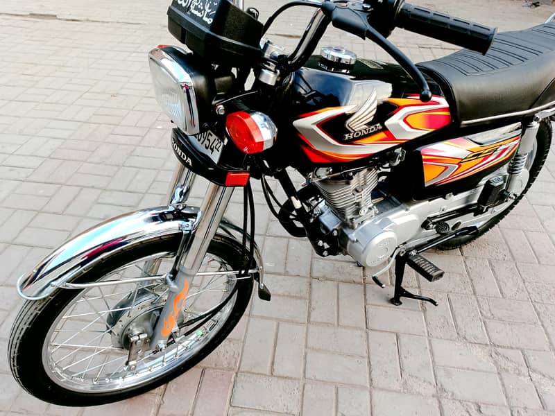 Honda 125 Model 2022 Gift For Honda Lover 7000+ KM Use 3