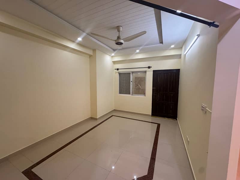 GROUND FLOOR FLAT AVAILABLE FOR RENT WARDA HUMNA-2 ISLAMABAD. 0